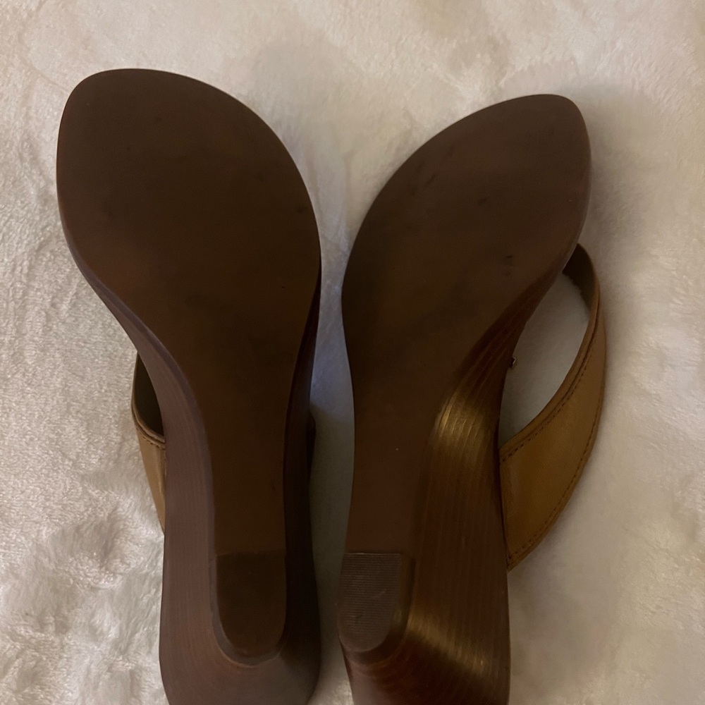 Tory Burch Tan Leather Sandals - Picture 7 of 7